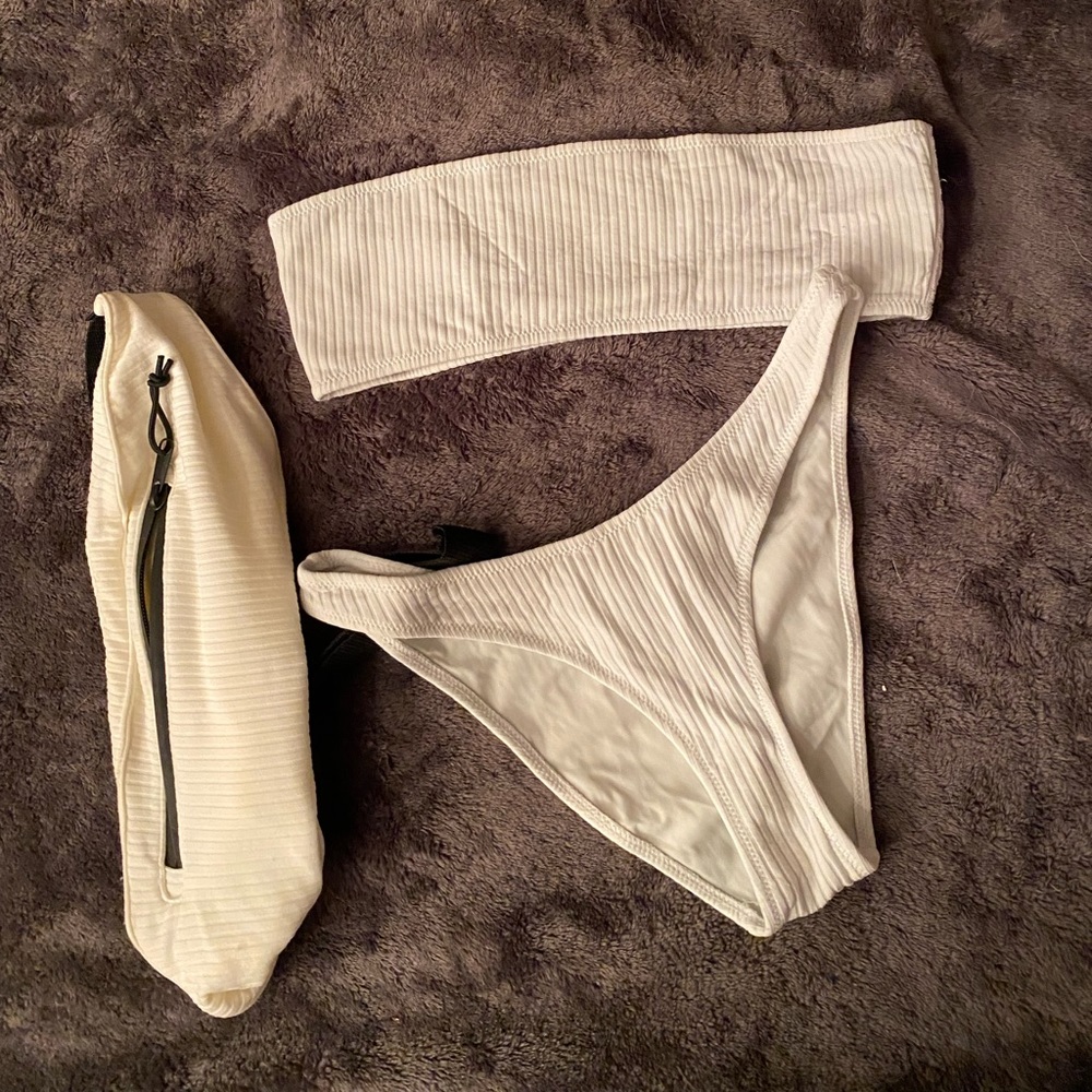 Triangl white bikini